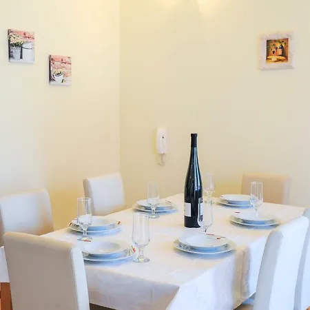 Apartment Ana *