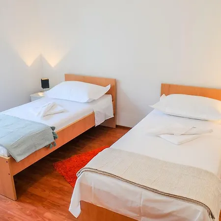 Ana Apartamento